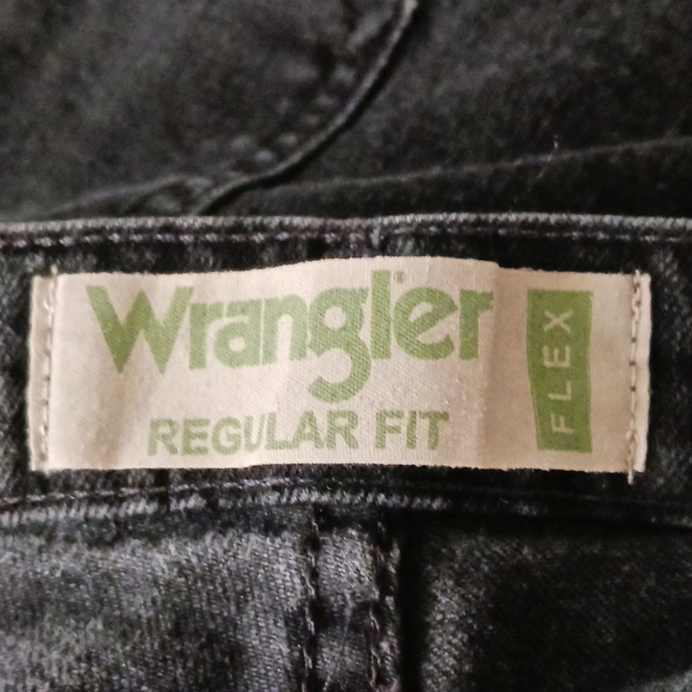 Wrangler - Picture 4 of 5
